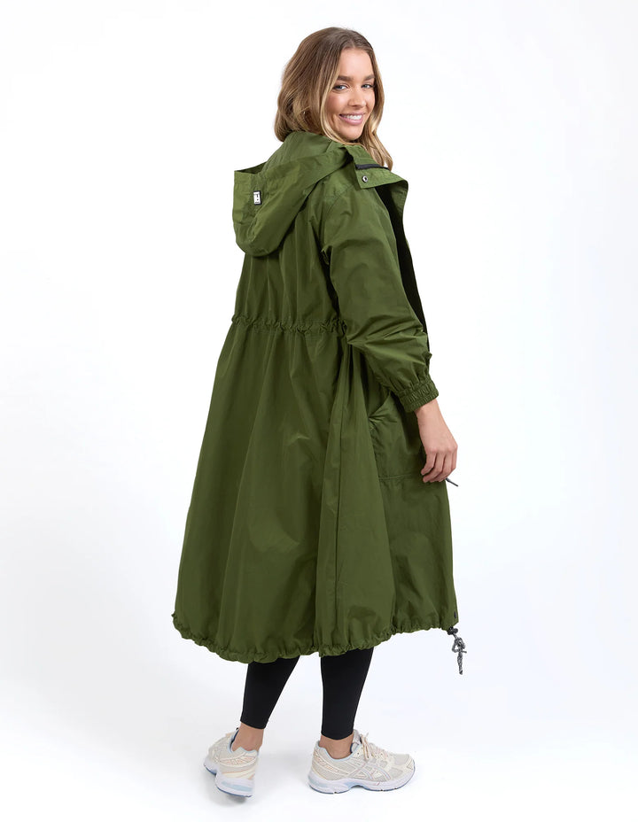 Foxwood | Longline Spray - Olvie | Shut the Front Door