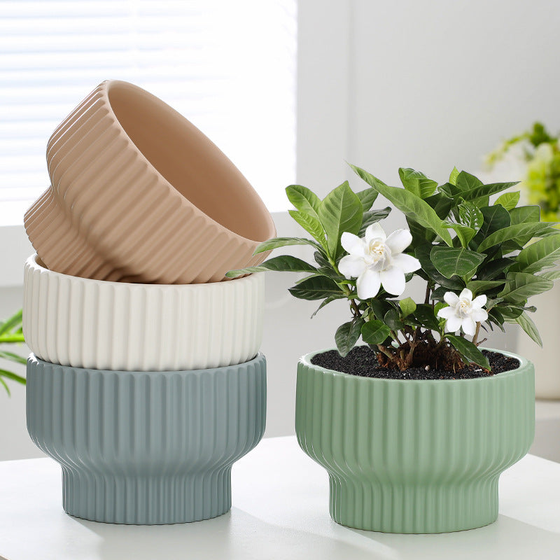 Garcia | Elton Ceramic Planter Med - Sage | Shut the Front Door