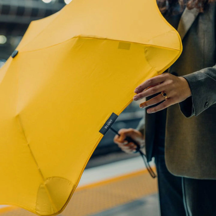 Blunt | Blunt Umbrella Metro - Citrus Yellow | Shut the Front Door