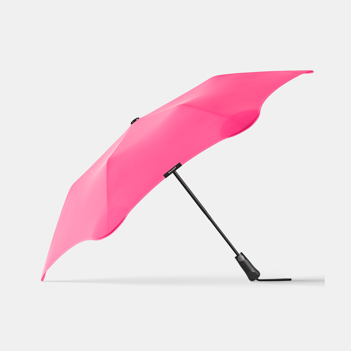 Blunt | Umbrella Blunt Metro Hibiscus Pink | Shut the Front Door