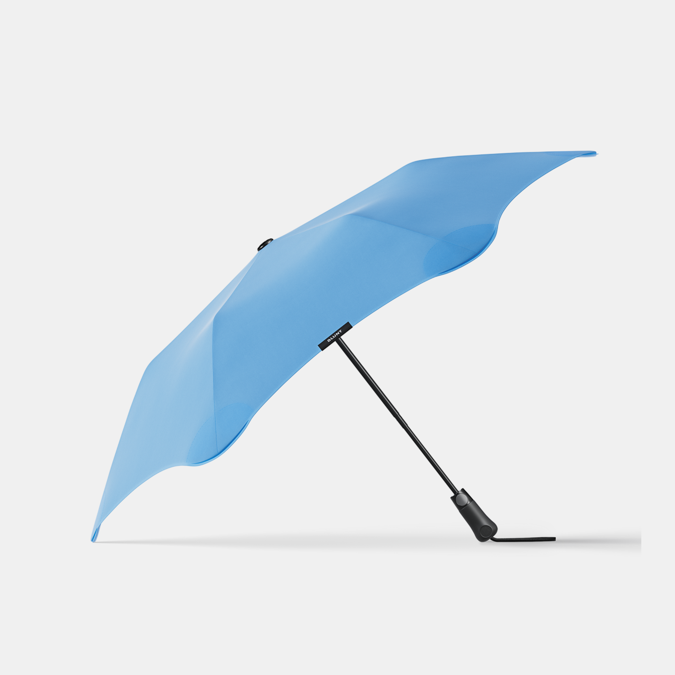 Umbrella Blunt Metro Sky Blue | Shut the Front Door NZ