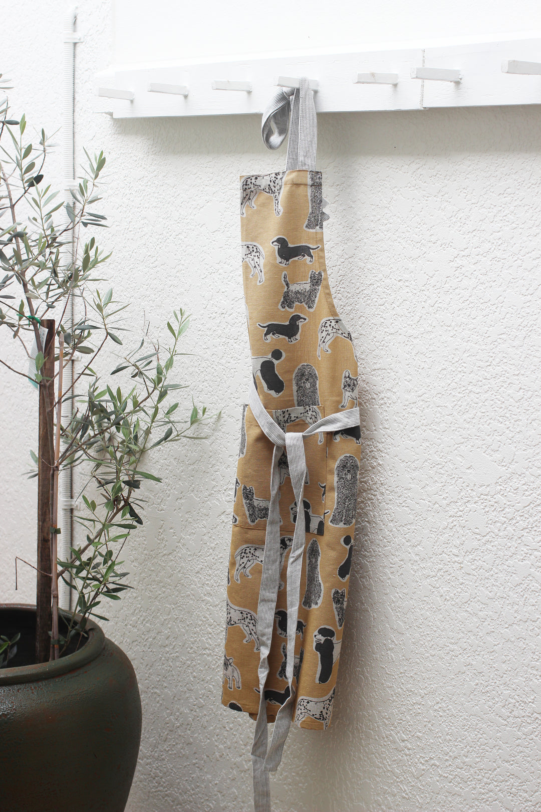 Raine & Humble | Woof Apron - Yellow Sunset | Shut the Front Door