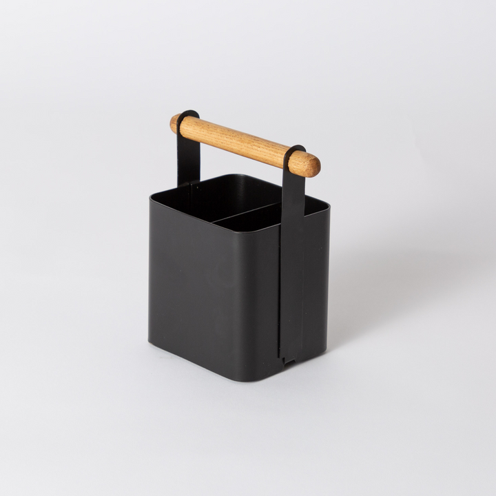 Garcia | Kobe Organizer Small - Black | Shut the Front Door