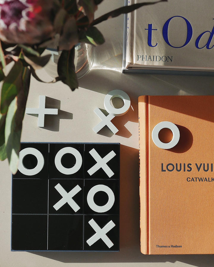 Printworks | Classic Games Tic Tac Toe | Shut the Front Door