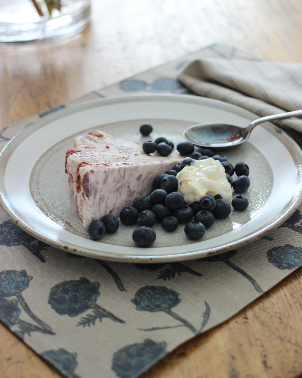 Raine & Humble | Artichoke Placemat S/4 - Dark Slate | Shut the Front Door