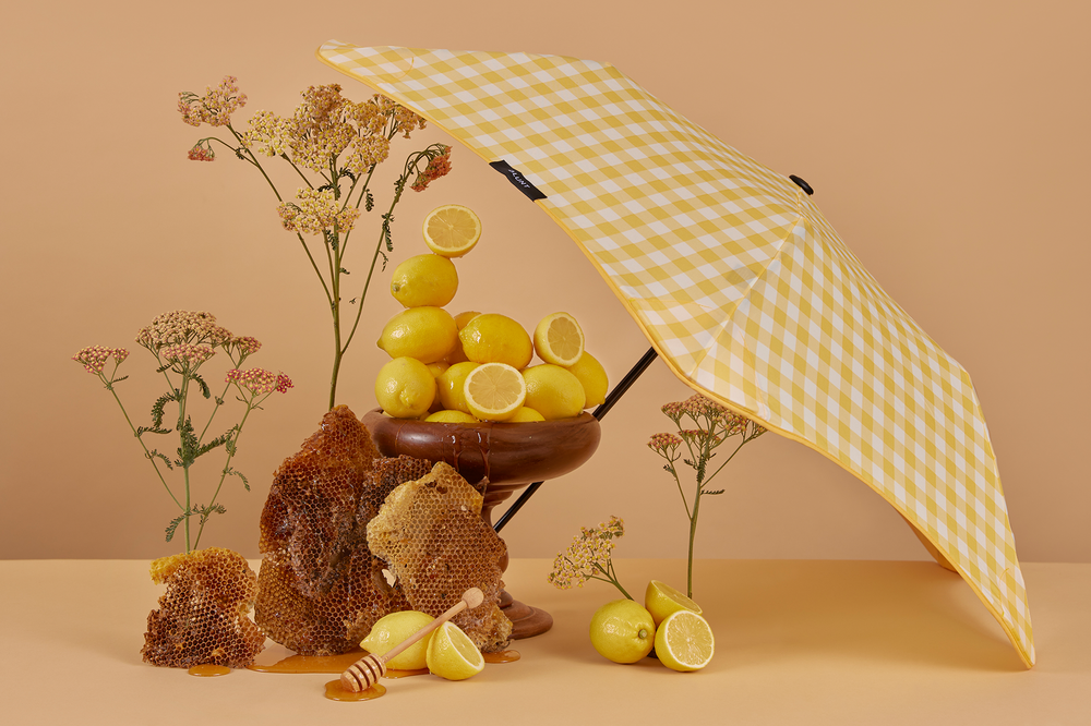 Blunt | Blunt Umbrella Metro - Lemon & Honey 2024 | Shut the Front Door