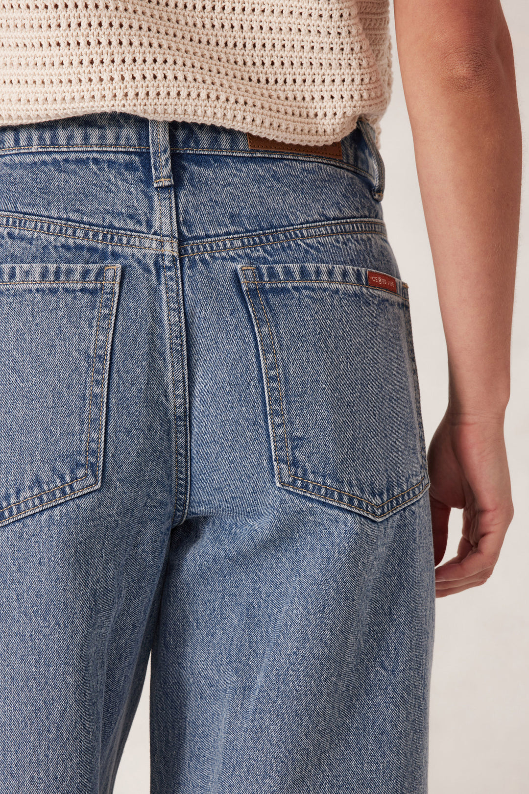 Tapered Barrel Jean - Mid Vintage Blue