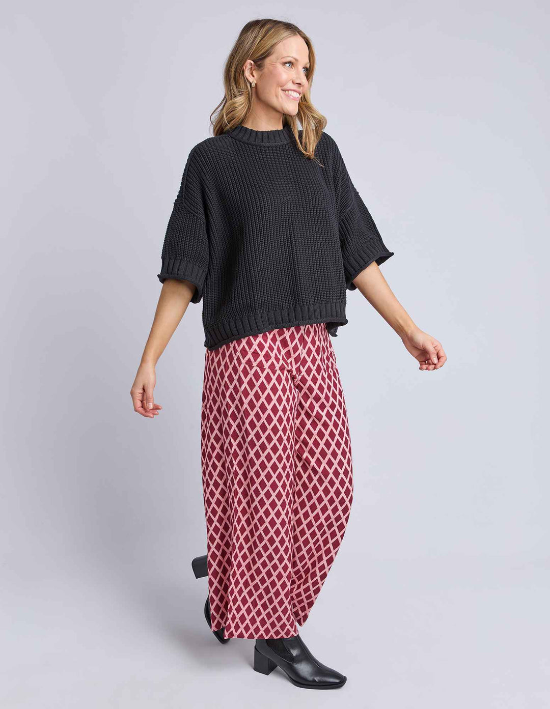 Elm Knitwear | Luela Short Sleeve Knit - Black | Shut the Front Door
