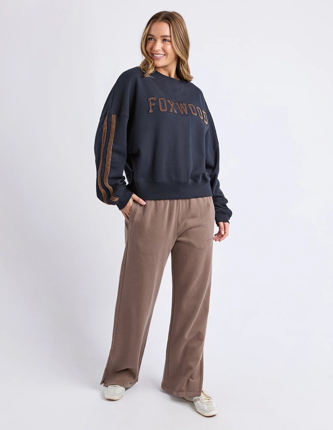 Foxwood | Elevated Sunday Crew - Ink | Shut the Front Door
