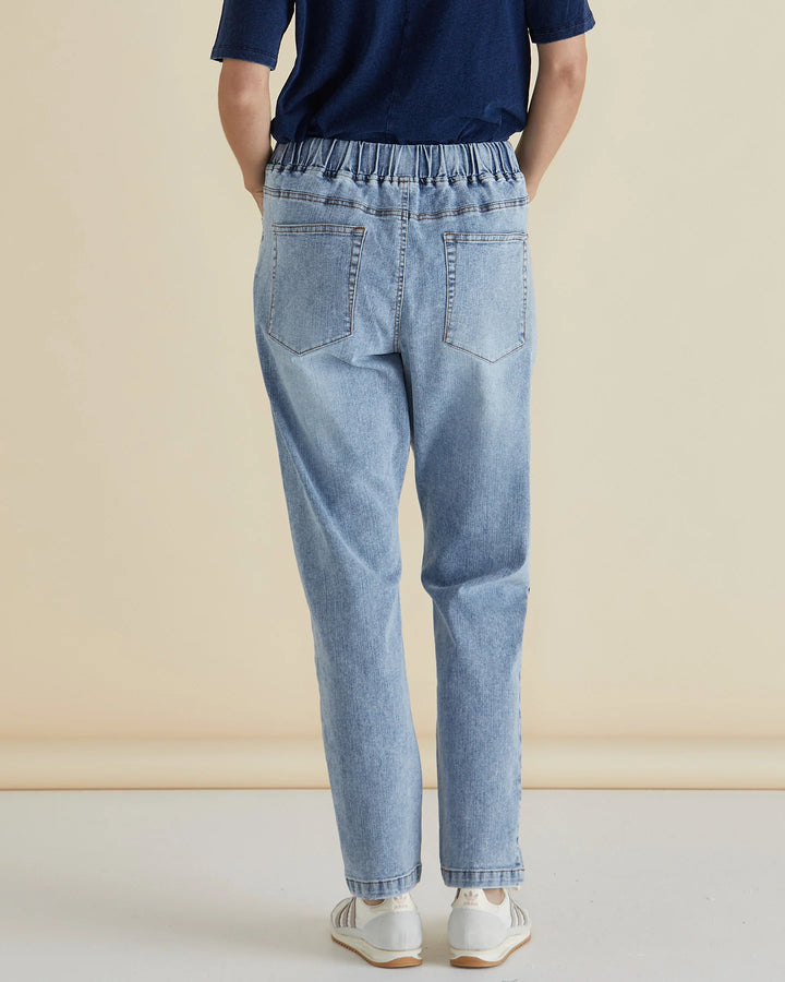 Betty Basics | Haven Straight Leg Jean - Light Blue Wash | Shut the Front Door