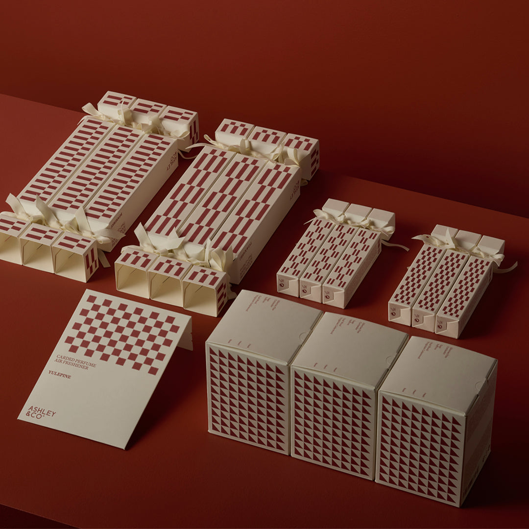 Christmas 2026 Mini Cracker - Lip Punch Au Naturel