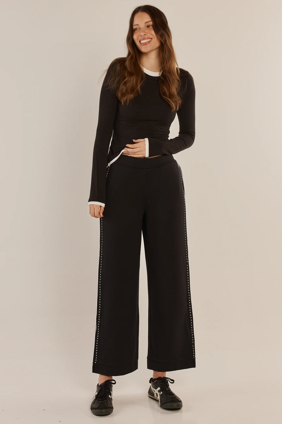 Betty Basics | Bien Ponte Jogger - Black | Shut the Front Door