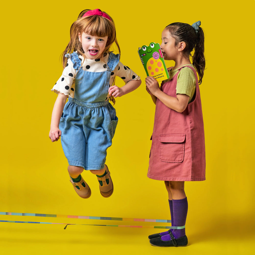 Kikkerland | Frog Jumpsies French Skipping | Shut the Front Door