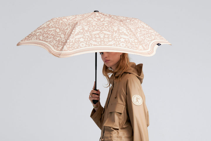 Blunt | Blunt Umbrella Metro - X Karen Walker - Filigree | Shut the Front Door