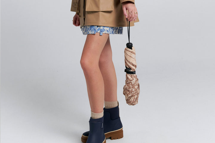 Blunt | Blunt Umbrella Metro - X Karen Walker - Filigree | Shut the Front Door