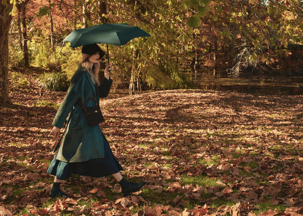 Blunt | Umbrella Blunt Neo Forest Green | Shut the Front Door