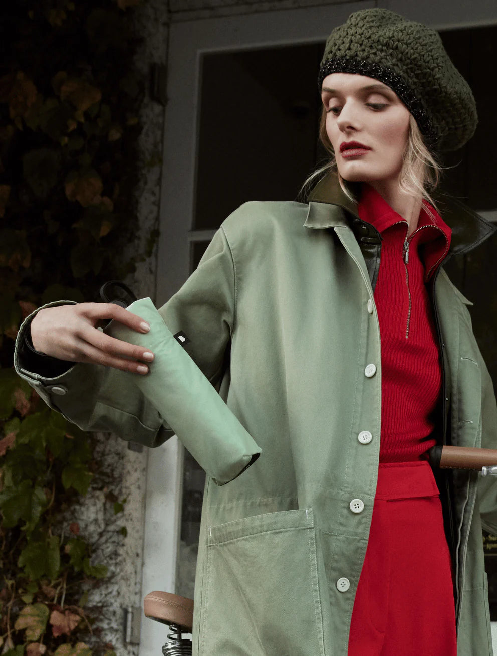 Blunt | Umbrella Blunt Neo - Sage Green | Shut the Front Door