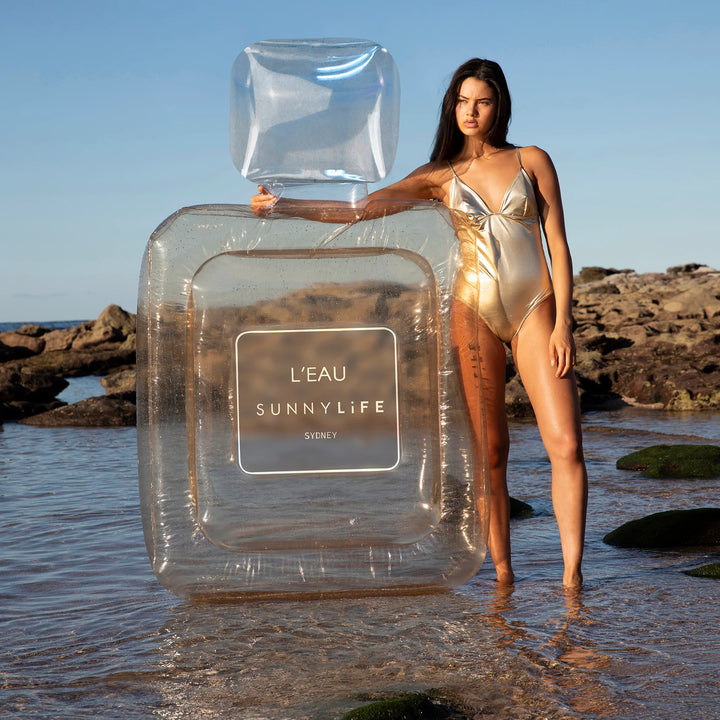 Sunnylife | Luxe Lie On Float - Parfum Champagne | Shut the Front Door