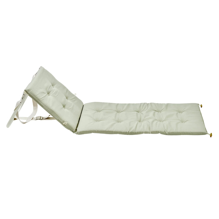 Sunnylife | Reclining Beach Chair Seagrass | Shut the Front Door