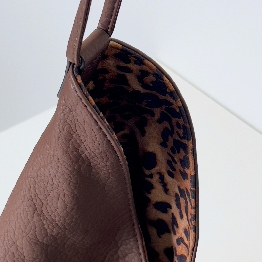 Antigone | Fiona Reversible Shoulder Bag - Leopard - Chocolate | Shut the Front Door