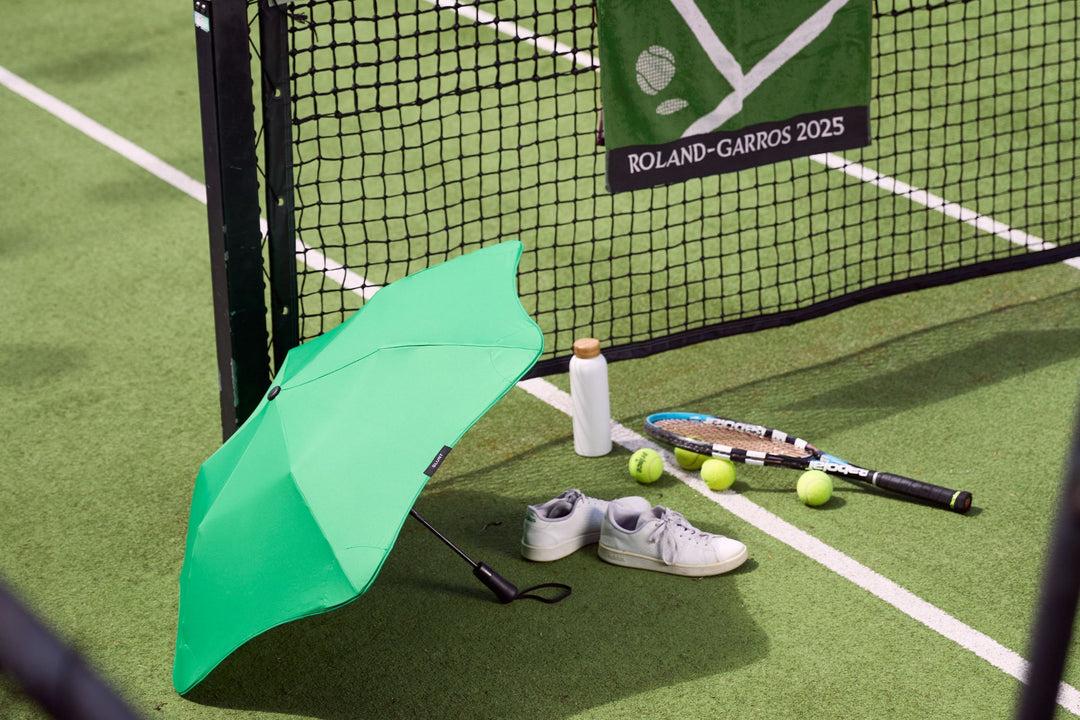 Blunt | Blunt Umbrella UV Metro - Lawn Green | Shut the Front Door