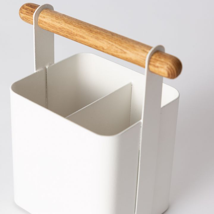 Garcia | Kobe Organizer Small - White | Shut the Front Door