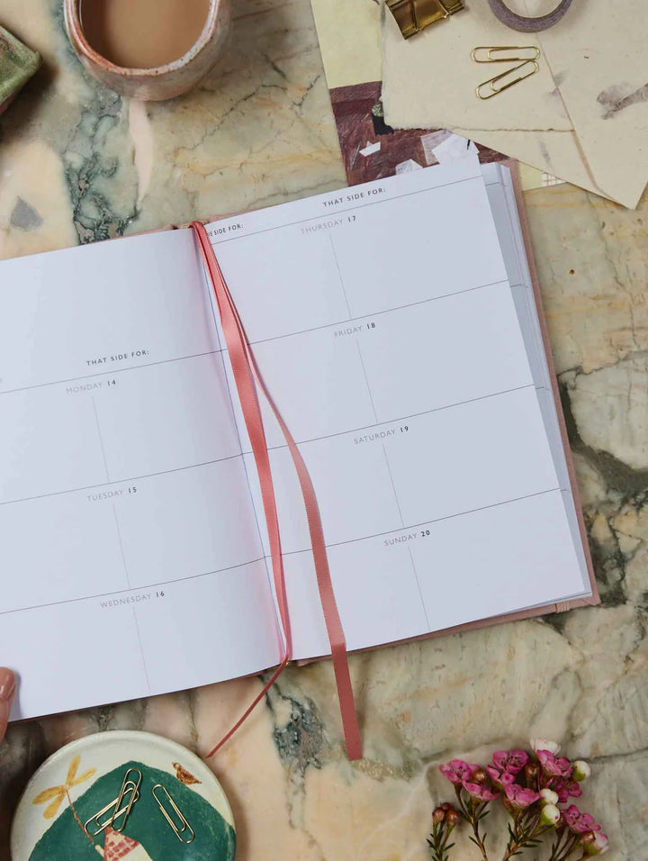 2026 Weekly Planner - Blush