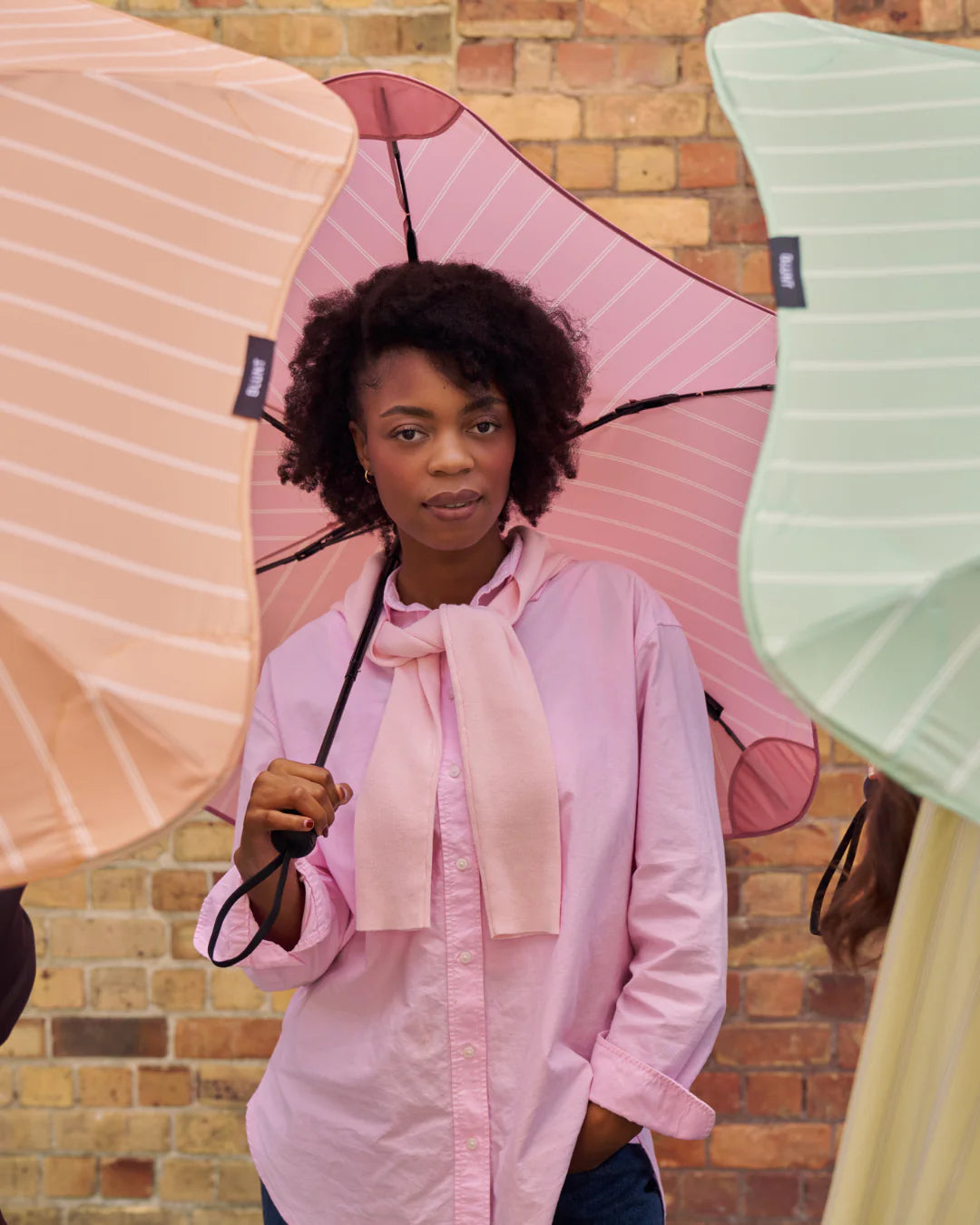 Blunt | Blunt Umbrella Metro Strawberry | Shut the Front Door