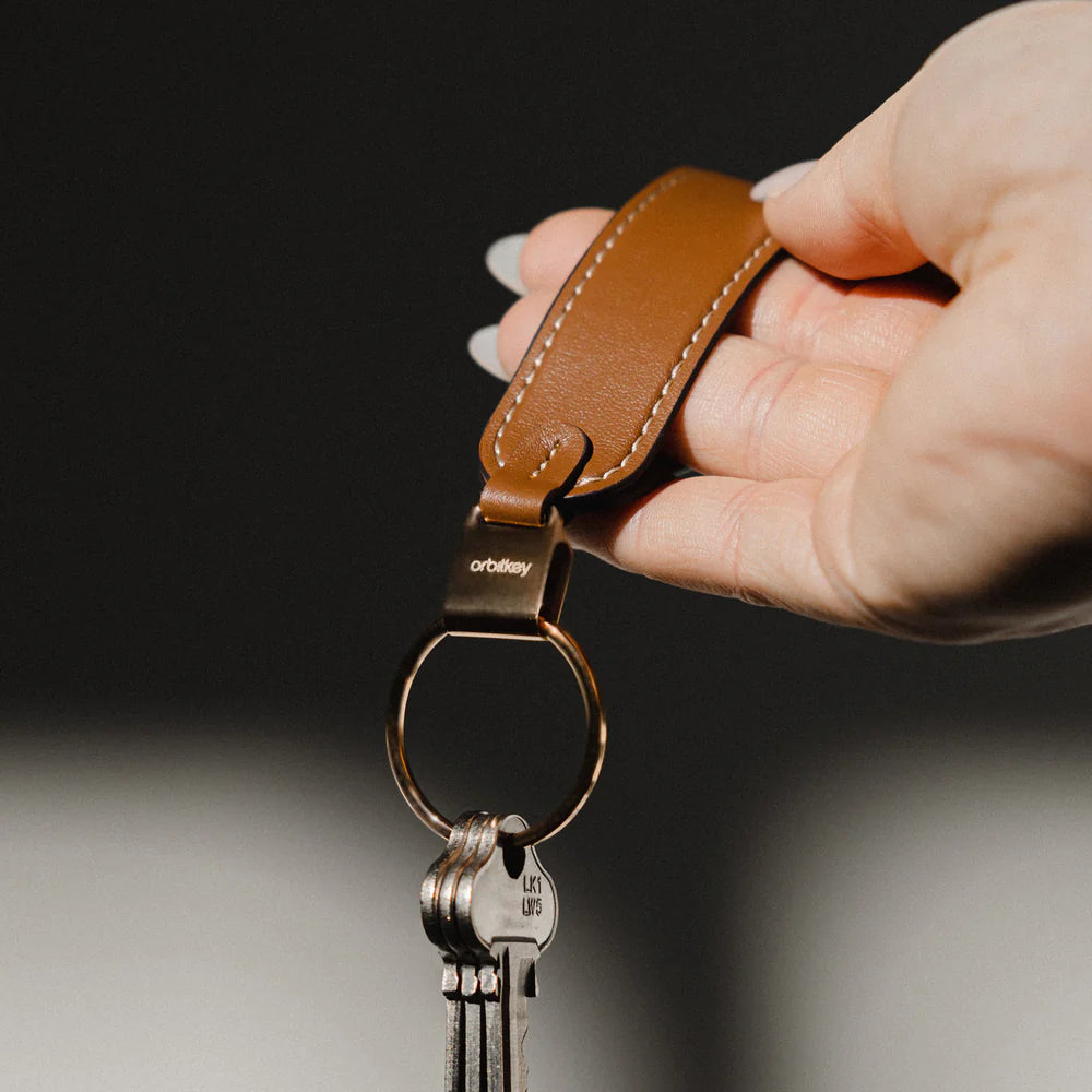 Orbitkey | Loop Keychain Leather - Caramel | Shut the Front Door