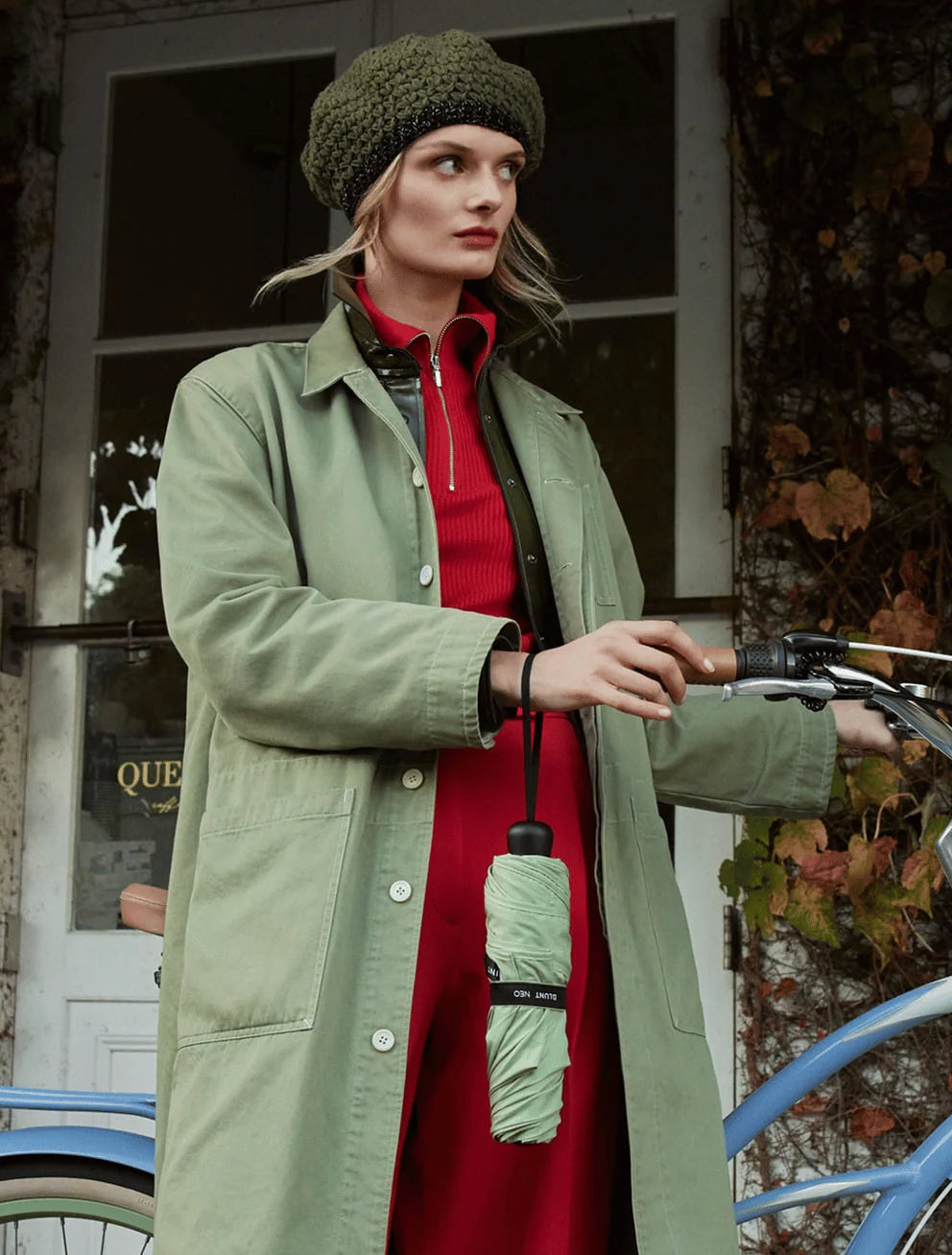 Blunt | Umbrella Blunt Neo - Sage Green | Shut the Front Door