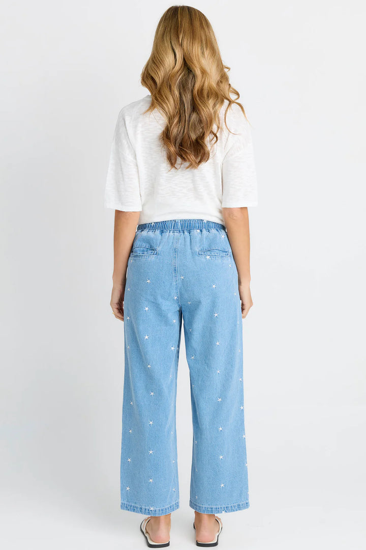 Betty Basics | Star Denim Jogger | Shut the Front Door