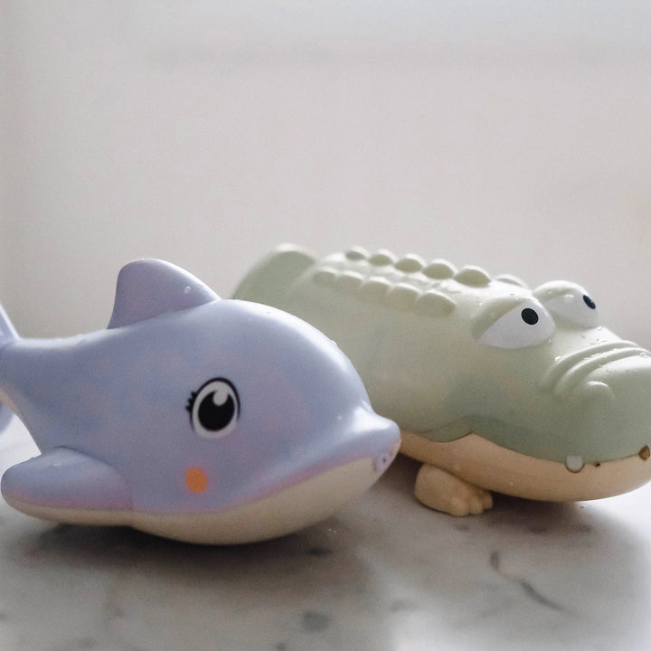 Sunnylife | Water Squirters - Dolphin Pastel Lilac | Shut the Front Door