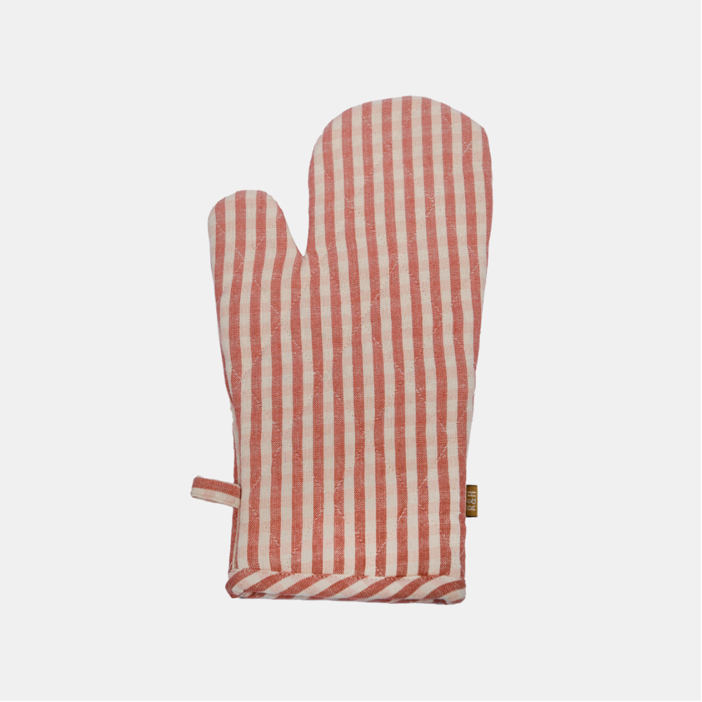 Raine & Humble | Gingham Oven Glove - Fig | Shut the Front Door