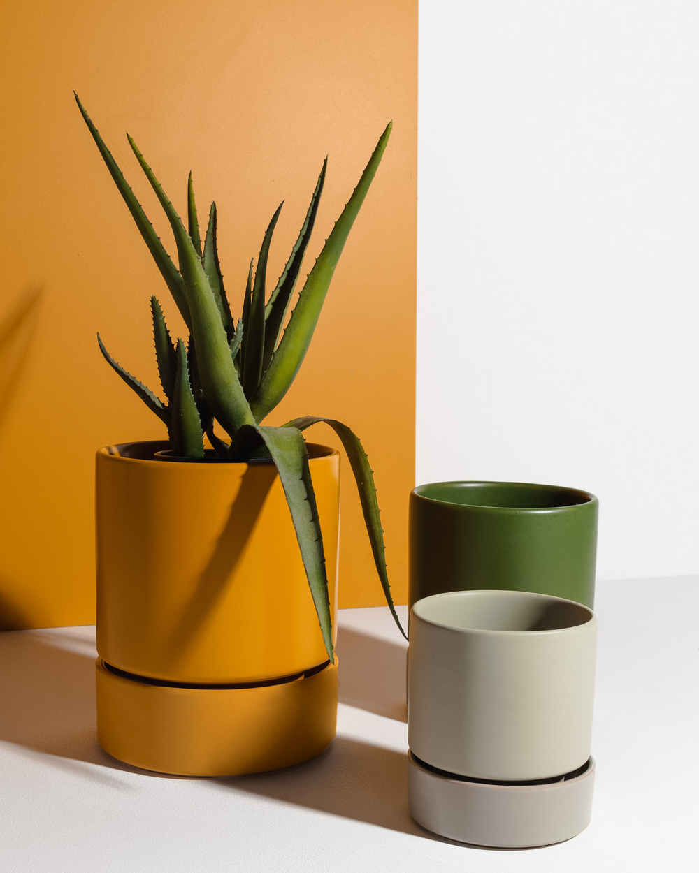 Garcia | Billie Planter Large - Mustard | Shut the Front Door