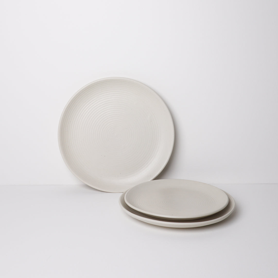 Garcia | Handmade Ceramic Dinner Plate 25.5cm - Cream | Shut the Front Door