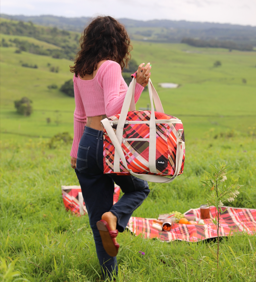 Kollab | Holiday Picnic Bag - Manhattan | Shut the Front Door