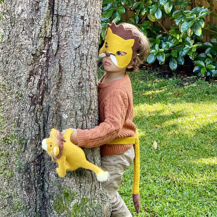 Pashom | Mask & Tail Set - Lion | Shut the Front Door