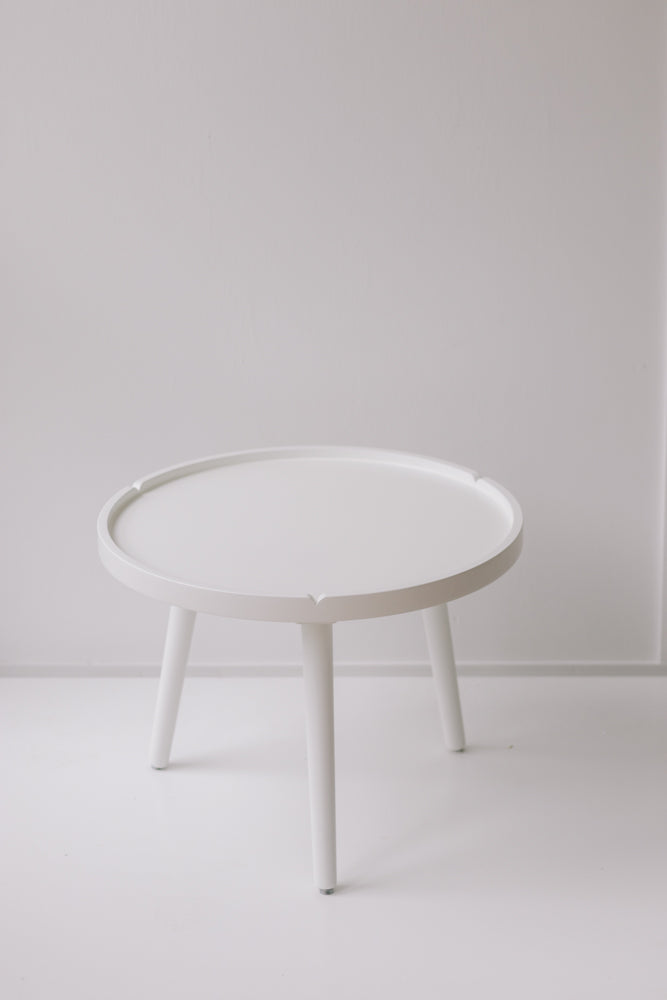 Garcia | Ariel Round Table - White | Shut the Front Door