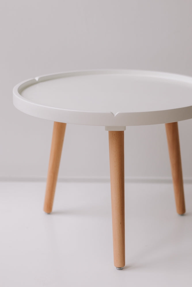 Garcia | Ariel Round Table - Natural/White | Shut the Front Door