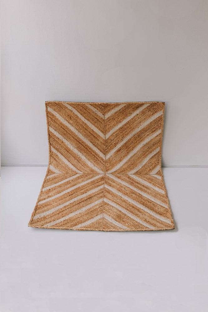 Garcia | Chevron Jute Mat - White - 80 x 120 cm | Shut the Front Door