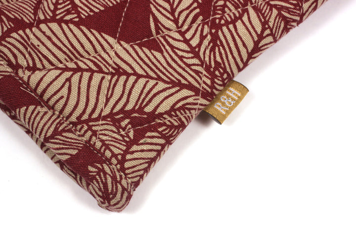 Raine & Humble | Fig Tree Oven Glove - Ruby | Shut the Front Door
