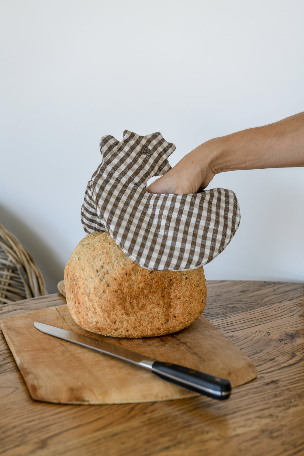 Raine & Humble | Chicken Pot Pincher - Ash | Shut the Front Door
