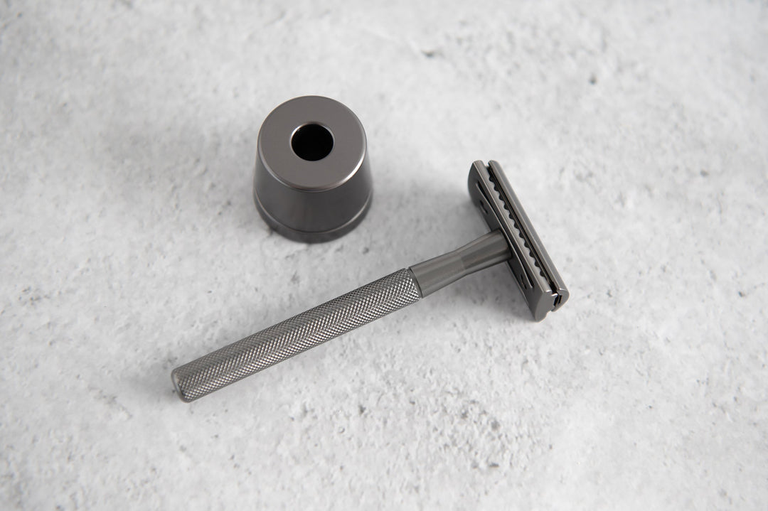 CaliWoods | Razor Stand Slate | Shut the Front Door