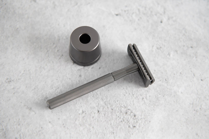 CaliWoods | Razor Stand Slate | Shut the Front Door