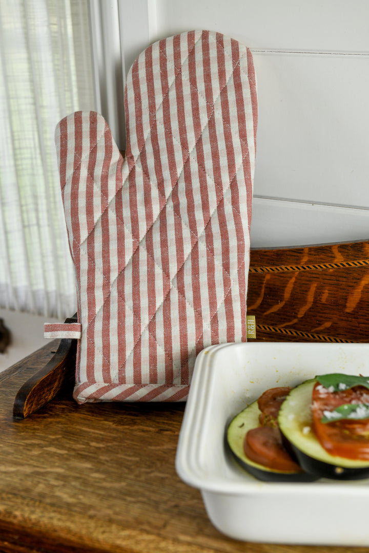 Raine & Humble | Gingham Oven Glove - Fig | Shut the Front Door