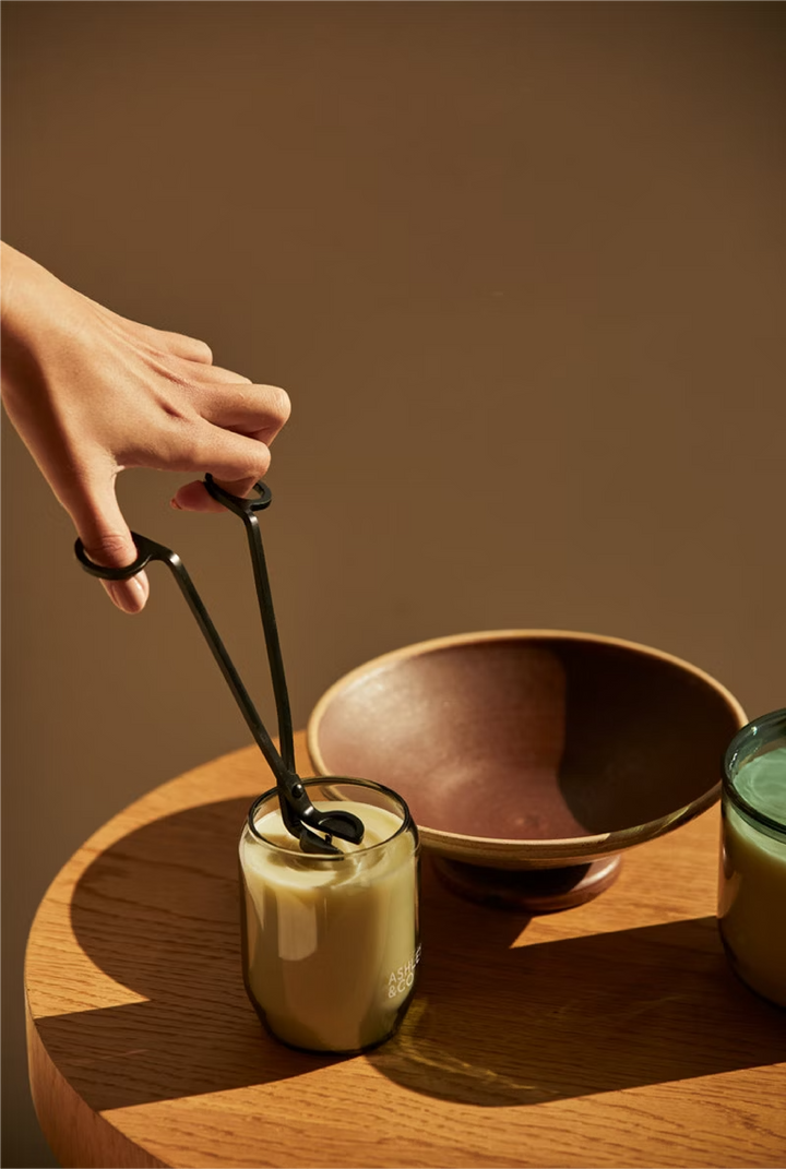 Ashley & Co | Snippy - Wick  Trimer | Shut the Front Door