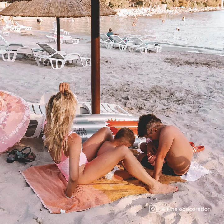 Sunnylife | Luxe Towel - DP Pink | Shut the Front Door