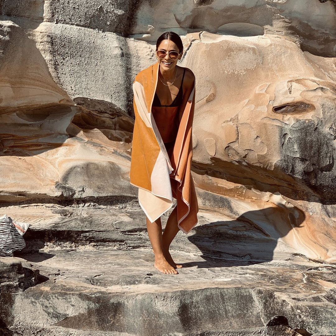 Sunnylife | Luxe Towel - DP Pink | Shut the Front Door